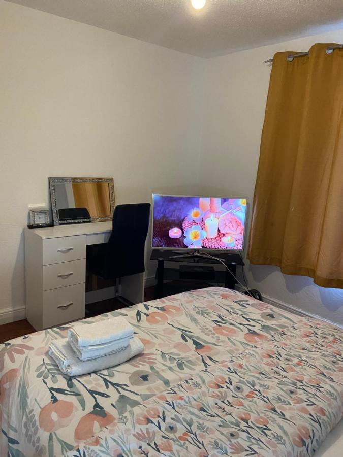King Room In Warrington Dış mekan fotoğraf